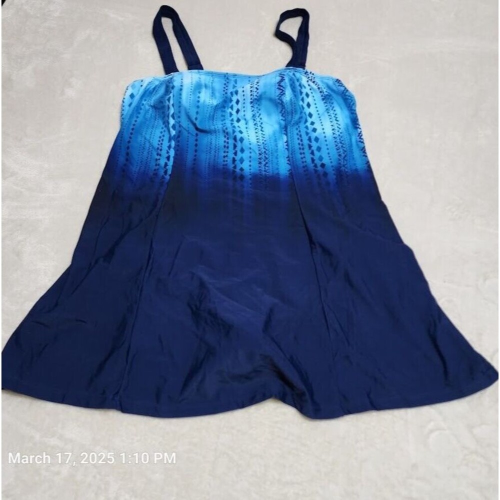 Meet Curve Womens 1 Piece Swim Suit Dress Plus 2X Blue Ombre Adj Strap Shelf Bra